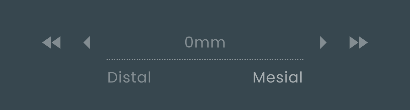 Distal/Mesial movement meter reading 0mm: the rule beneath the value is dotted and the numeral is dim
